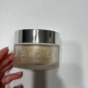 Jaclyn hill loose powder